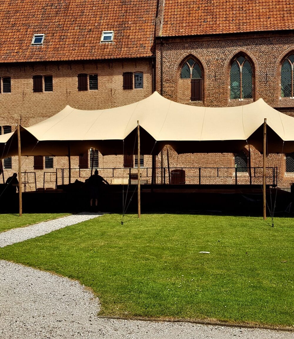 grote stretchtent huren